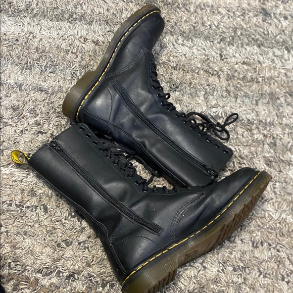 Doc Marten Vonda Black Floral Embroidered Boots sz L7 - Picture 6 of 11